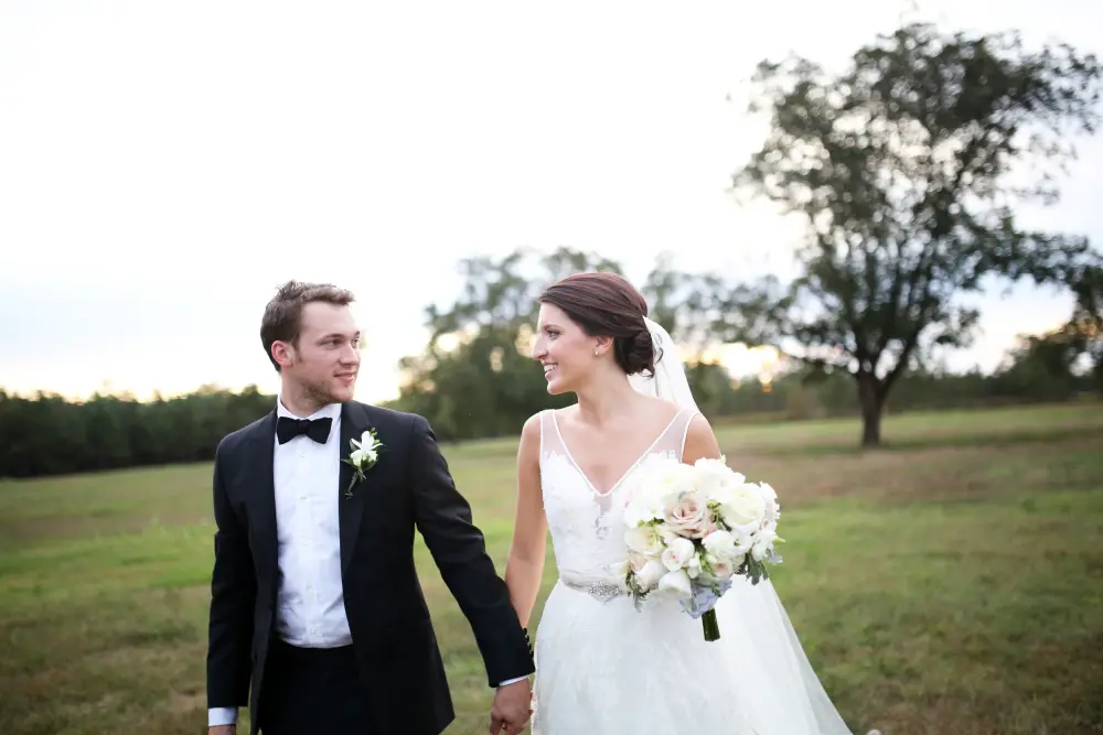 Phillip Phillips & Wife Look Back On Wedding Day! Being Married Impact