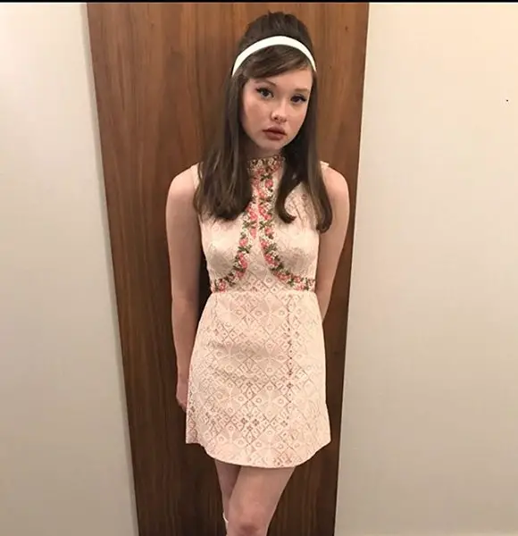 Zoe Margaret Colletti Bio, Age, Parents, Height, Dating Status