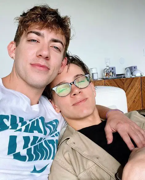 who-is-kevin-mchale-boyfriend-dating-status-of-the-glee-cast-member